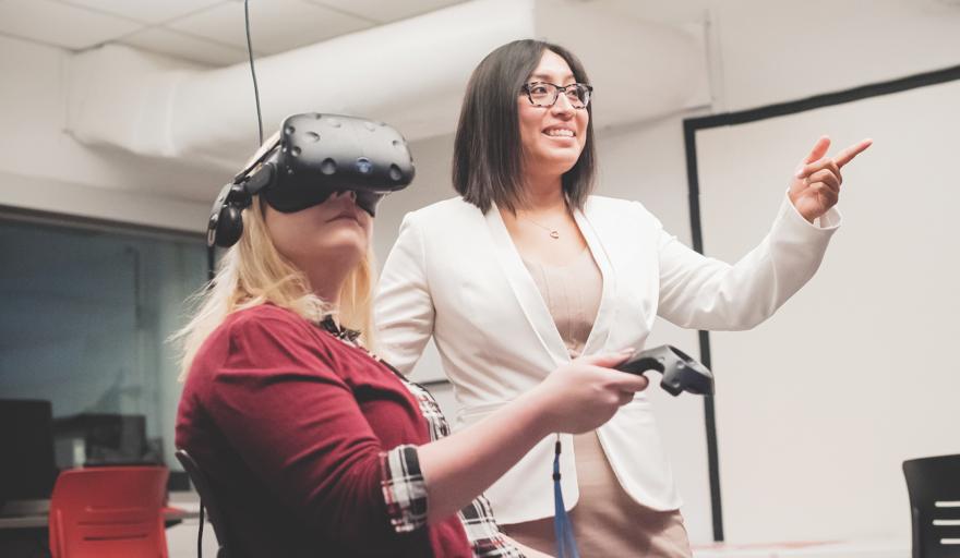 Rosalba working with person wearing VR headset